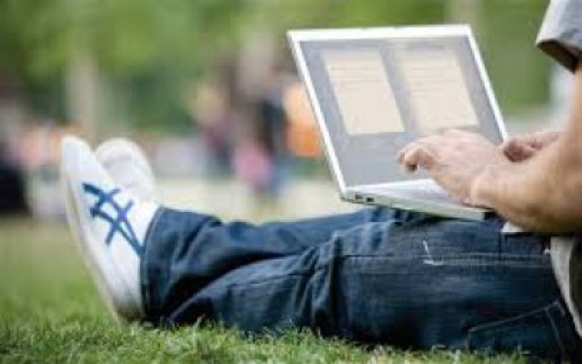 Grecia vrea să lanseze anul următor o reţea naţională de internet Wi-Fi gratuit
